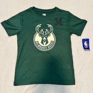 Milwaukee Bucks Kid's Tee NWT
